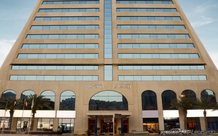Swiss-Belhotel Sardzsa Kültér fotó